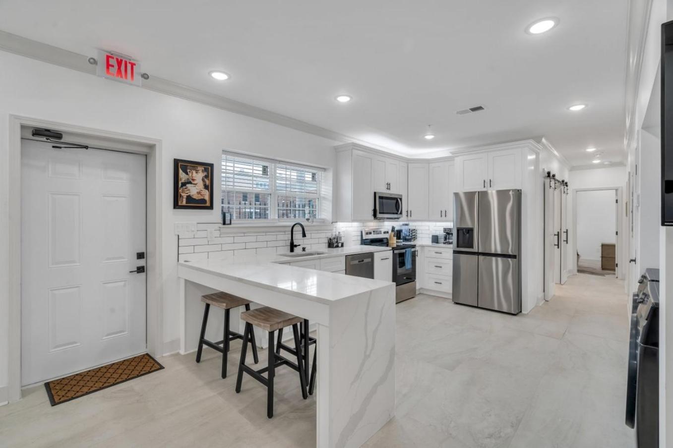Sleeps 24-spacious Near Fq W Pool Hotel *