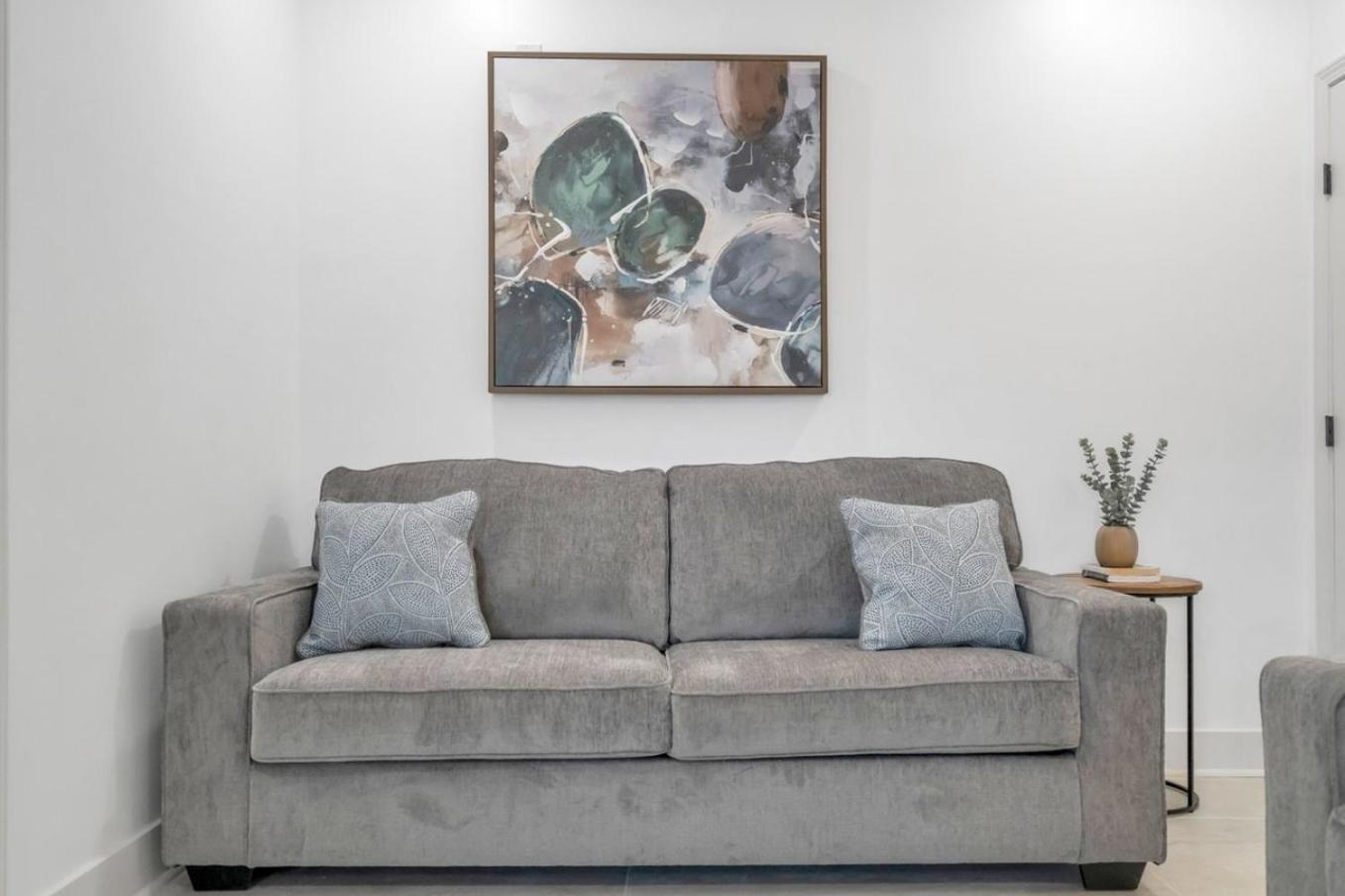 Sleeps 24-spacious Near Fq W Pool Hotel
